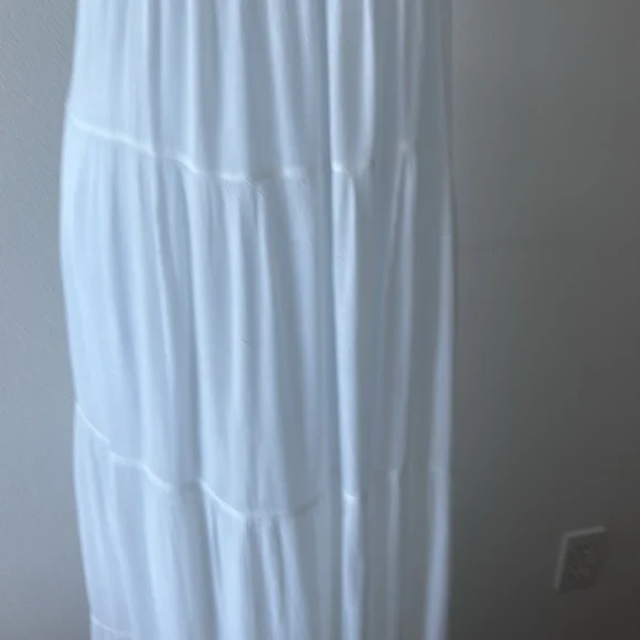 Tiered Dress SZ M White Maxi Beachy Smocked Ruffle Cottagecore Resort Fairycore - Picture 4 of 16